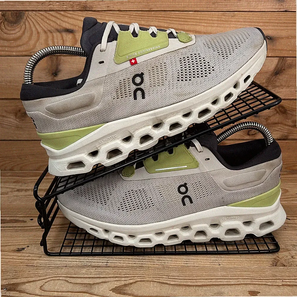 On Running Turnschuhe Damen Größe UK 6,5 CloudStratus 3 grau Schweizer Fitnessschuhe