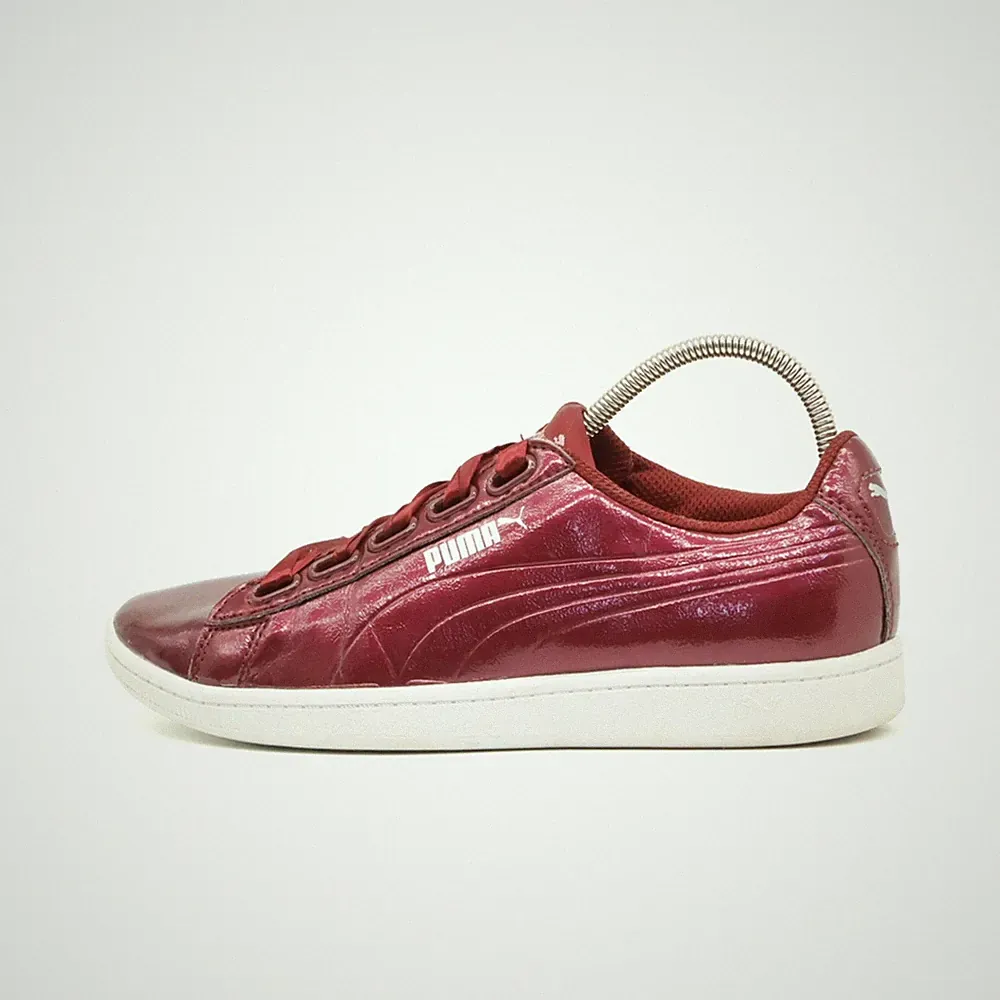 PUMA Damen 366417-04 Sneaker weinrot Lackleder Niedrig Classic Low-Top EU 36