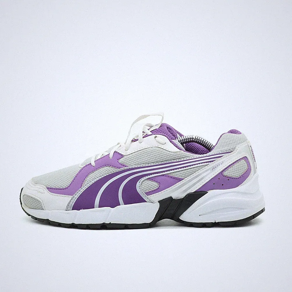 PUMA Damen Axis 2X Sneaker Weiß/Lila Mesh/Synthetik Low-Top Laufschuh EU 39