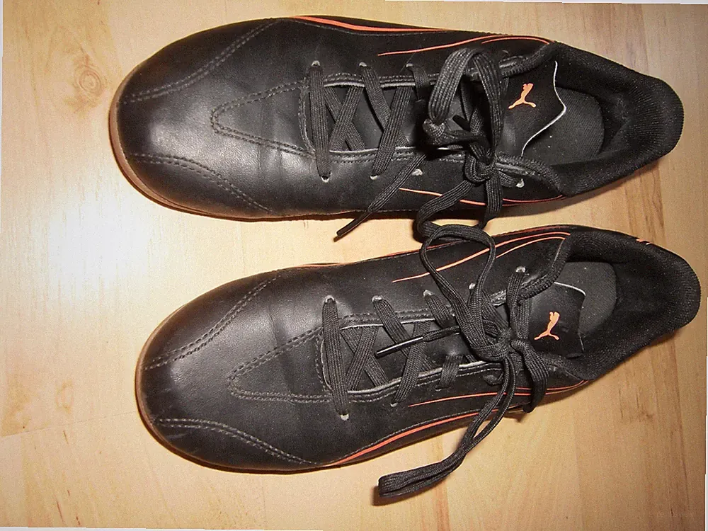 Puma Damen Sneaker Turnschuhe Sportschuhe Laufschuhe Gr. 38,5 schwarz / pink