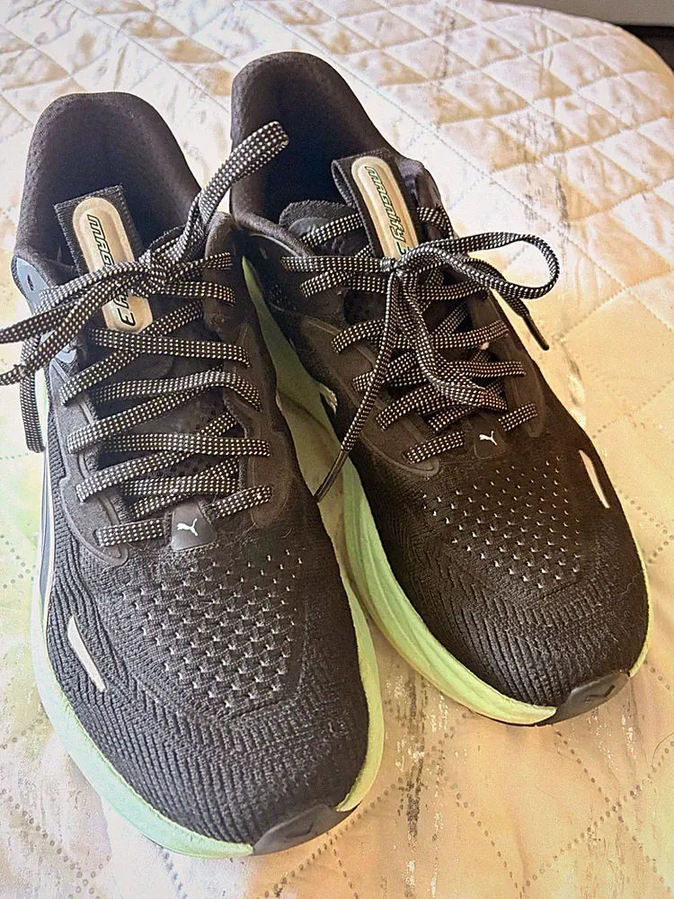 PUMA Magnify NITRO 3 Damen Laufschuhe Gr. 40 Schwarz Mint