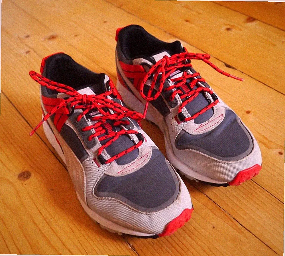 PUMA Trinomic Damen Gr. 37,5 grau rot Sportschuhe Laufschuhe Turnschuhe TOP