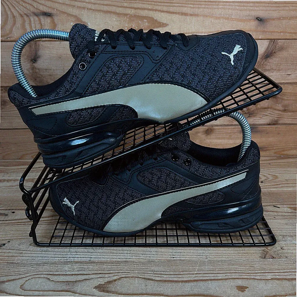 Puma Turnschuhe Damen UK 3,5 Tazon 6 schwarz gold Racing Classic Sportschuhe