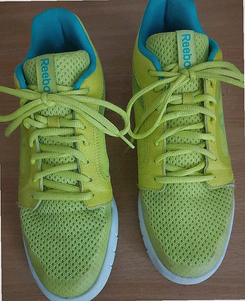 Reebok dance Damenlaufschuhe 40 neongelb, luftdurchlässig, leicht, bequem