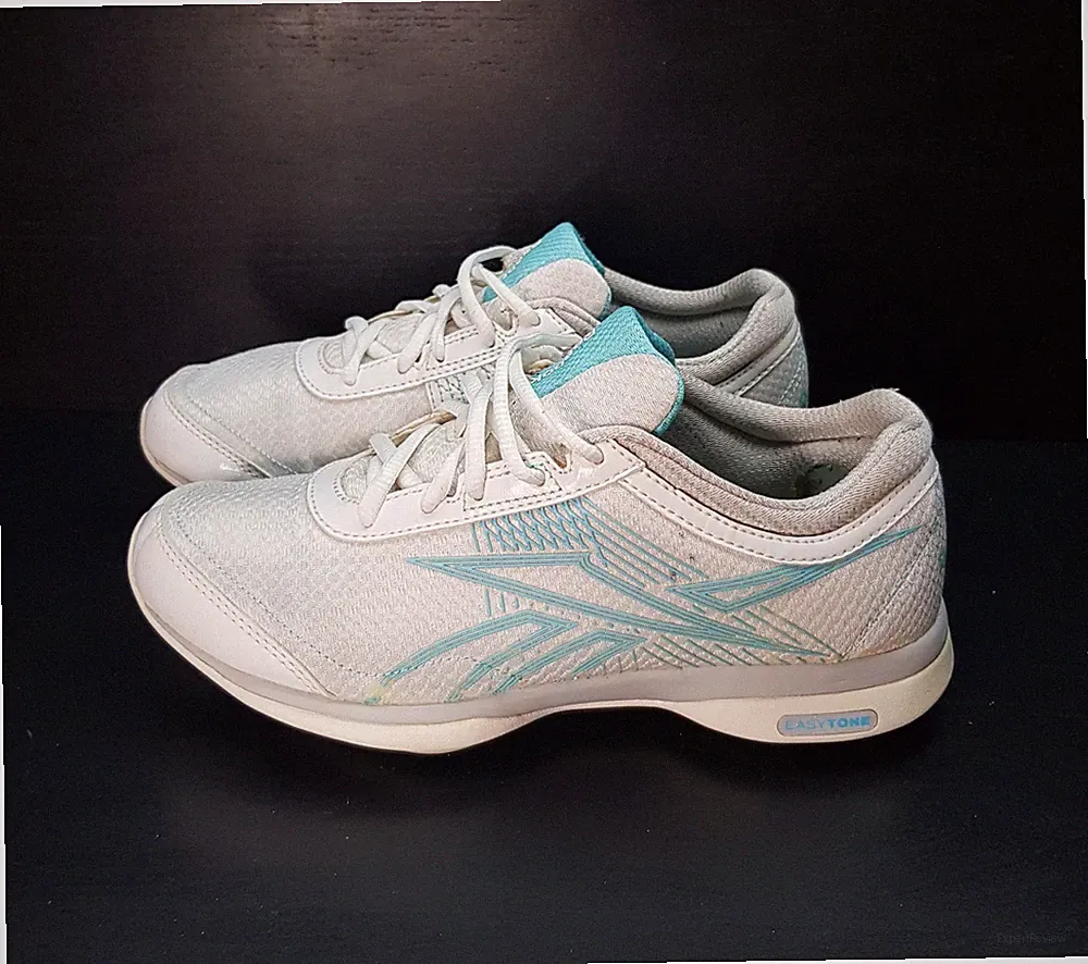 Reebok EASYTONE GRÖSSE 4 UK EUR37 DAMENSCHUHE MIT BEINEN UND GESÄSS STRAFFEN