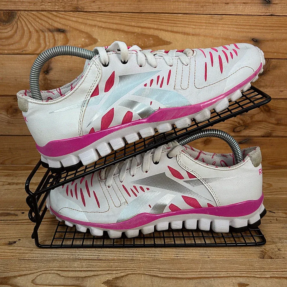 Reebok Turnschuhe Damen Größe UK 5,5 RealFlex weiß pink Y2K Yoga Fitnessschuhe