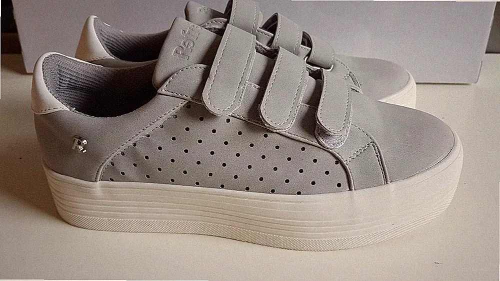 REFRESH Damen Sneaker Sommerschuhe Plattform Laufschuhe Stylisch Grau Gr. 38 EU