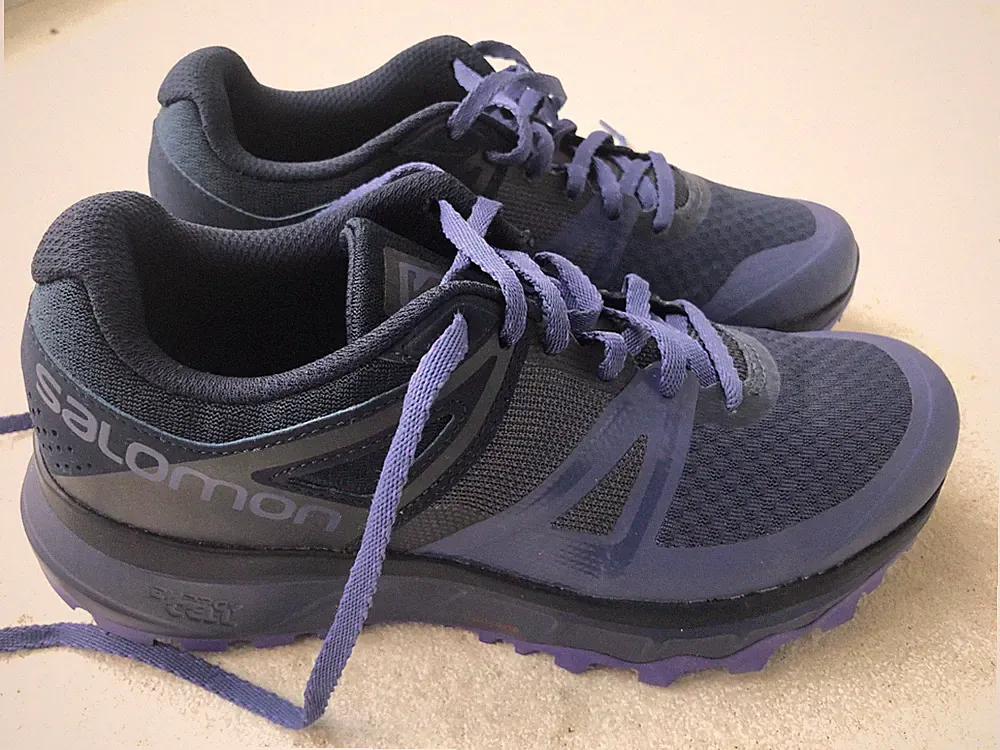salomon TRAILSTER W unbenutzt Gr. 39 1/3 blau Outdoor Trailrunning Laufschuhe