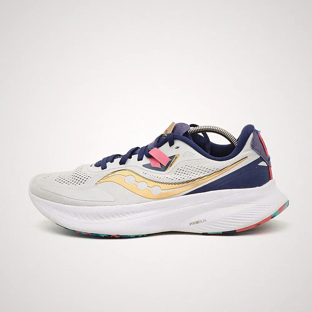 Saucony Damen Endorphin Shift 2 Sneaker EU 40.5 Weiß/Blau S10684-40 Dämpfend