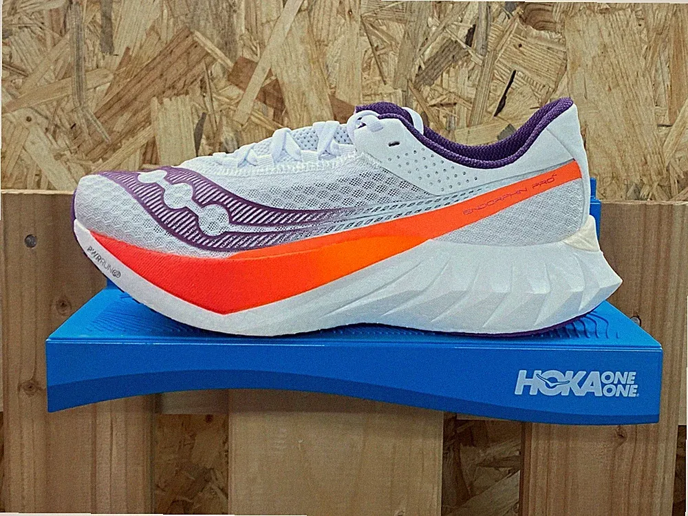 44,5 Wettkampfschuhe