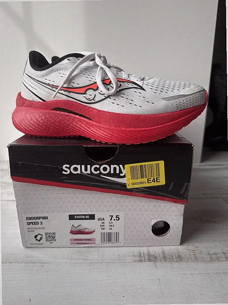 Saucony Endorphin Speed 3 Damen Laufschuhe Weiß/Schwarz EU 38,5 S10756-85