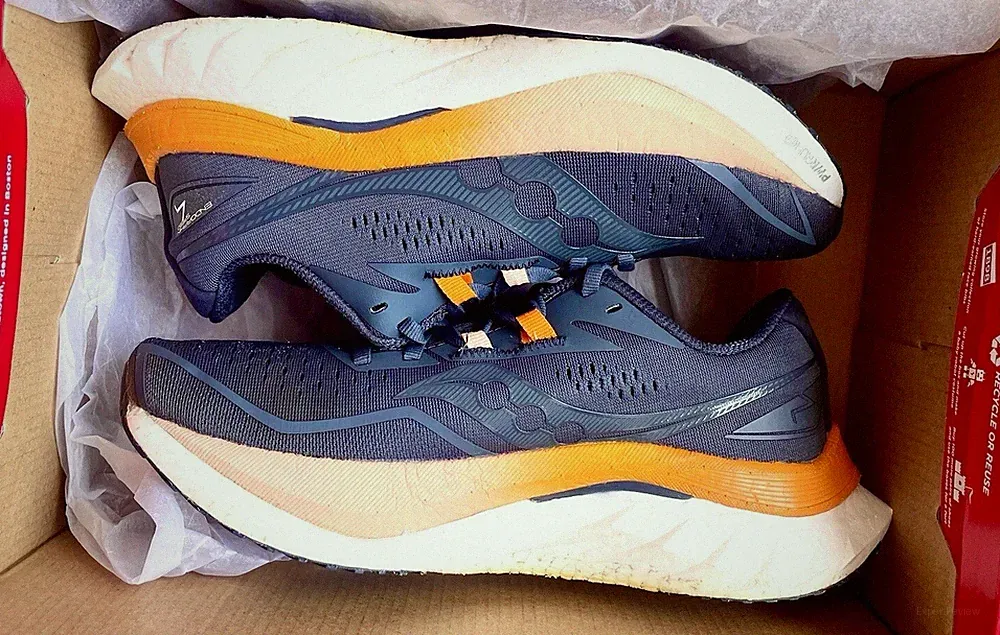 Saucony Endorphin Speed 4 Women Damen Laufschuhe Gr. 39 Running Shoes