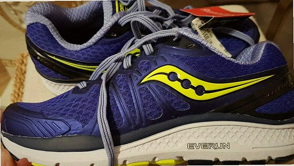 Saucony Everun Damenschuhe Laufschuhe Sneaker Gr. 37, Neu, lila-blau