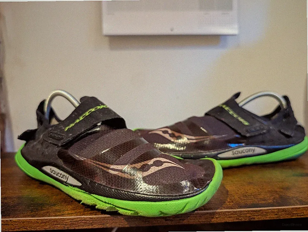 Saucony Hattori Minimalist Barefoot Damen Laufschuhe Größe UK 7,5 EU 42