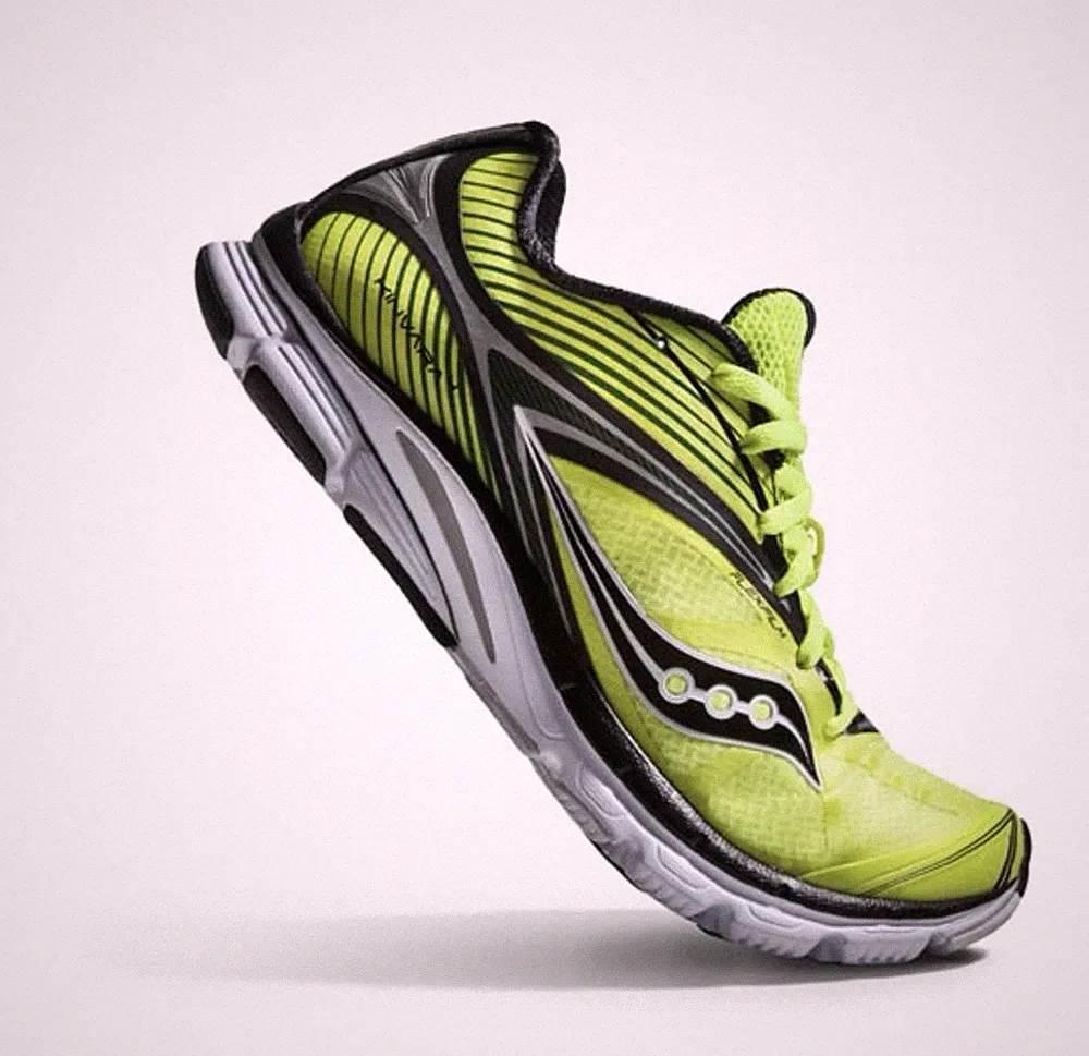 Saucony Kinvara 4 Minimalist Road Running Schuhe Sneaker Herren UK 9 NEU