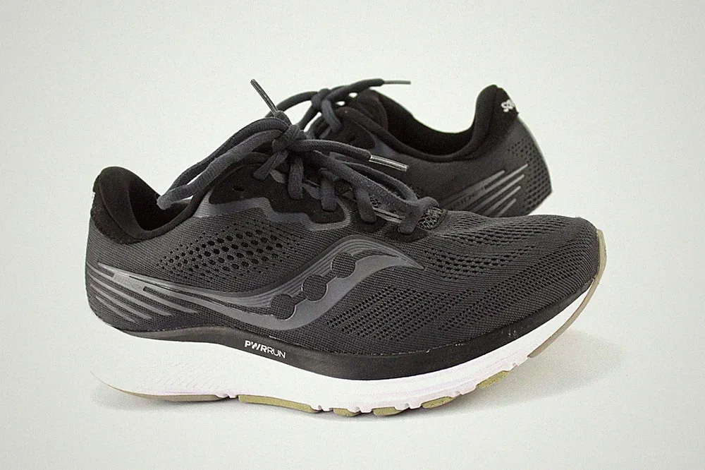 Saucony Ride 14 Gr.39 Damen Sport/Laufschuh Sneaker Schwarz TOP R 949