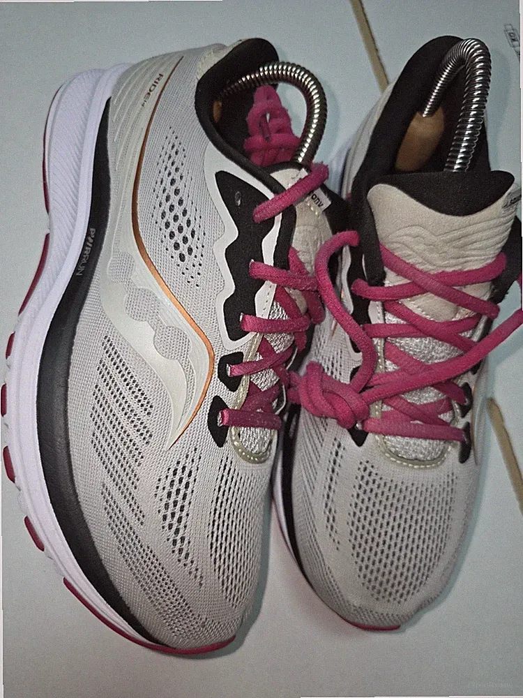 Saucony Ride 14 PWR Run Damenschuhe Laufschuhe Mehrfarbig Gr.40