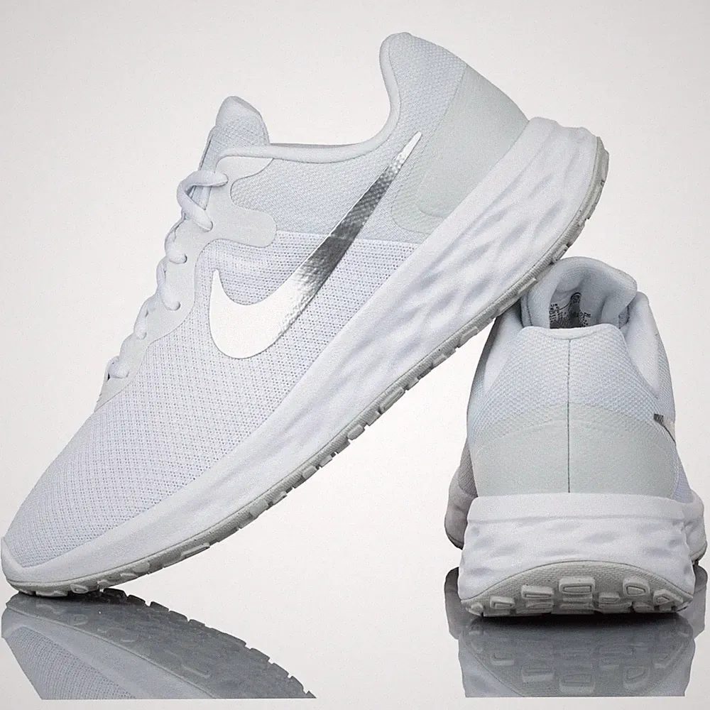 Schuhe Lauf Damen Nike Revolution 6 NN DC3729101 Silber