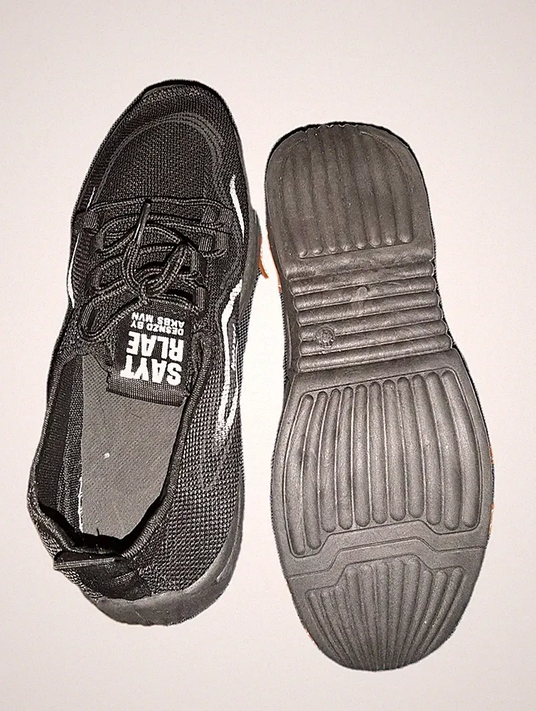 Schwarze Herren-Mesh-Laufschuhe, Gr. 44, Ideal für Reisen
