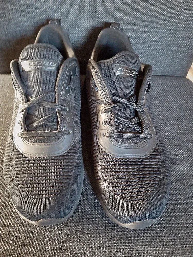Skechers BOBS Damen Sneaker Laufschuh Gr 37 Farbe schwarz