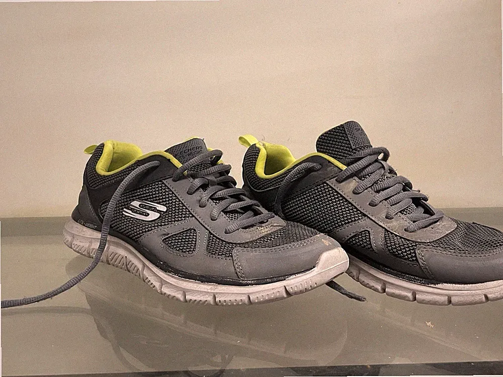Skechers Memory Foam Sneaker Grau Gr. 39 Damen Laufschuhe Leicht Gebraucht