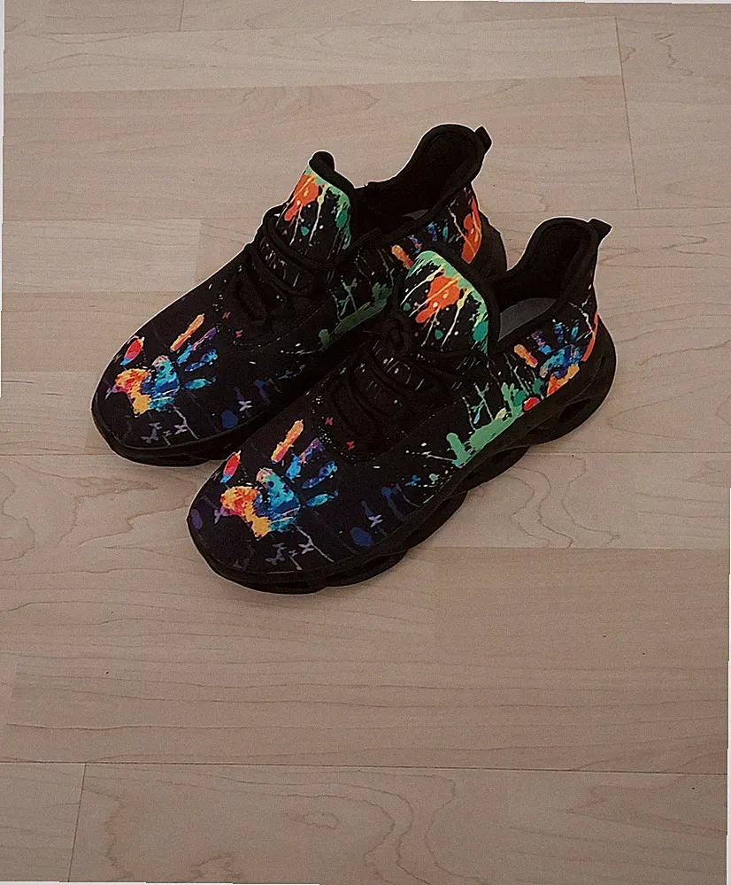 Sneaker Laufschuhe Unisex mit Graffiti-Druck, schwarz-bunt, Gr. 41
