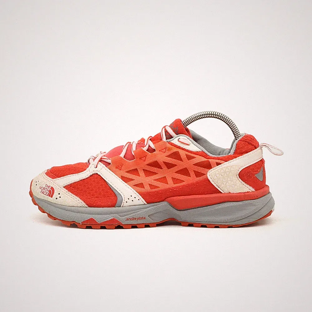 The North Face Damen T0A03X Laufschuhe EU 38 Rot/Weiß/Grau Outdoor