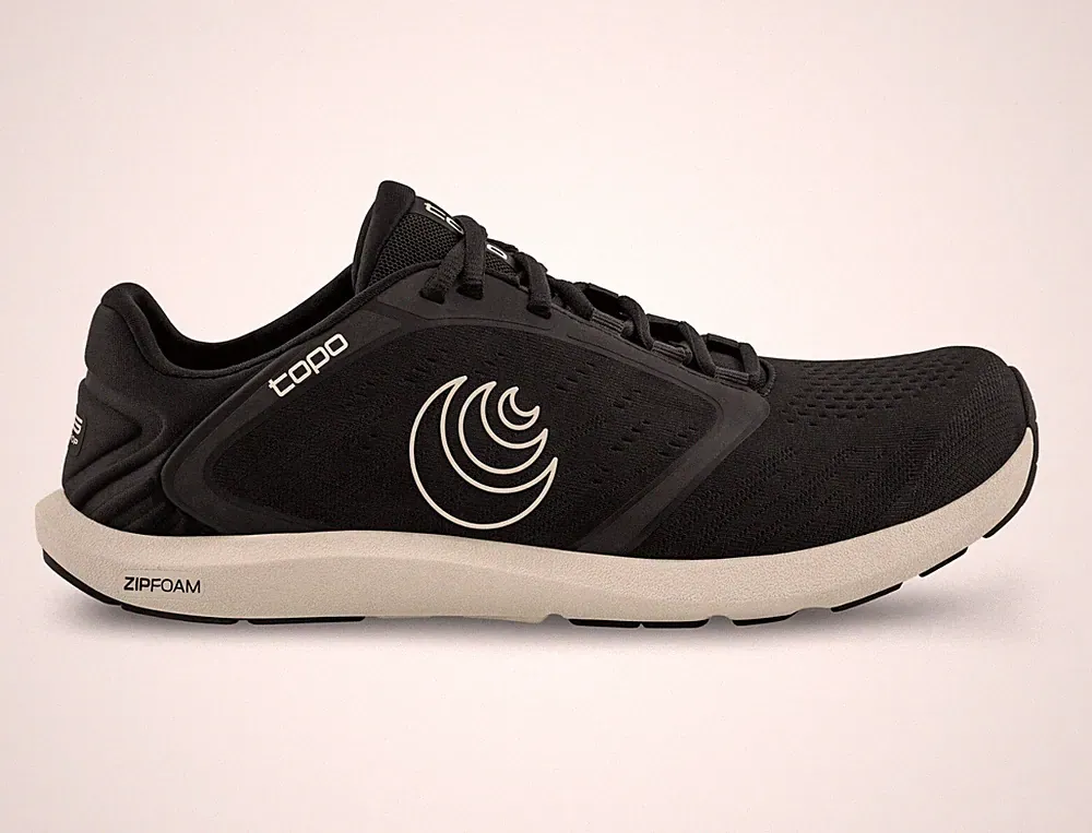 Topo Athletic ST-5 Damen Minimal-Running Laufschuhe schwarz W071