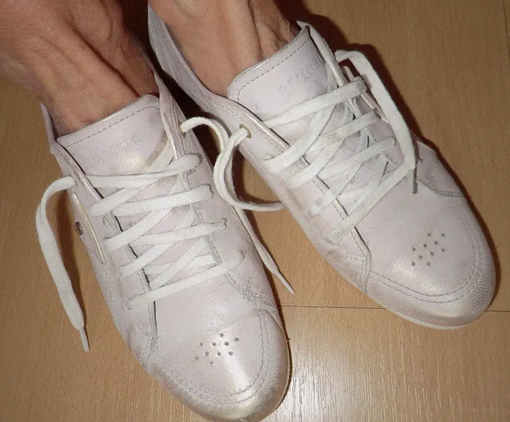 traumschöne edle Lasocki Leder Sneaker Laufschuhe pastell rose-gold Gr. 39 - TOP