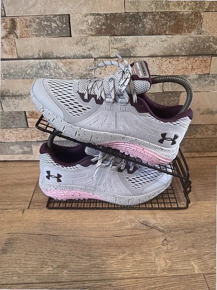Under Armour Charged Bandit Damen-Traillaufschuhe Greg Größe 5