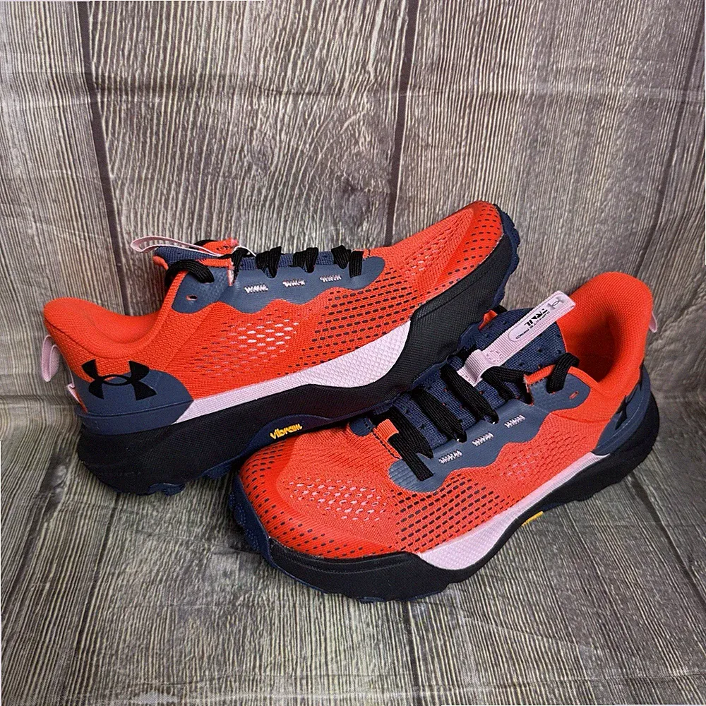 Under Armour HOVR+ Infinite Pro Trail Red UK 4 Damen Running Sneaker Schuhe