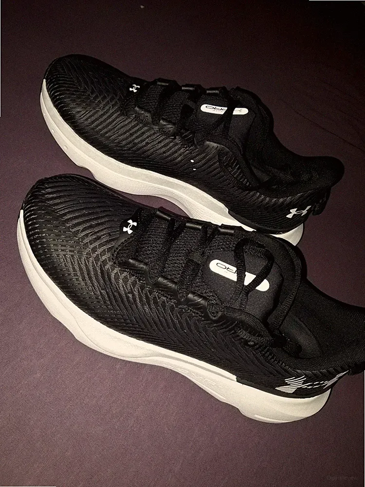 Under Armour Infinite Pro Laufschuhe Damen, schwarz-weiss, Gr. 42,5 neu!