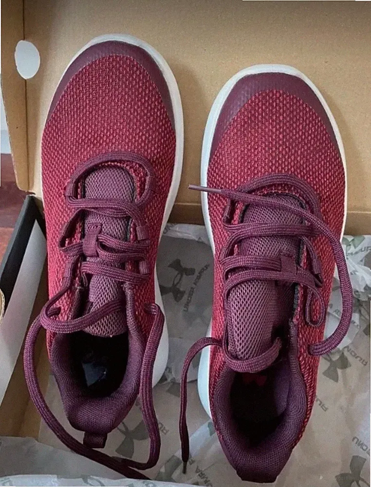 UNDER ARMOUR Laufschuhe Sportchuhe Damen & Mädchen NEU OVP Gr. 36,5