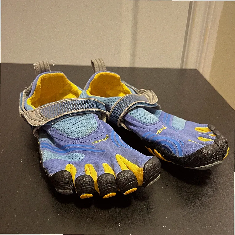 Vibram FiveFingers Komodo Sprint Shoes Womens 39 Blue Yellow Minimalist Running